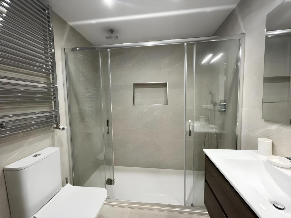 Amplio Y Moderno Piso De 4 Habitaciones Y Terraza Понтеведра Экстерьер фото