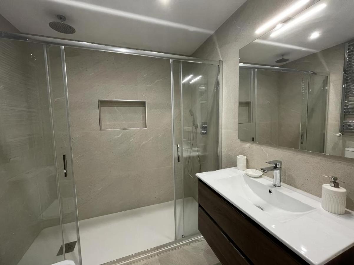 Amplio Y Moderno Piso De 4 Habitaciones Y Terraza Понтеведра Экстерьер фото